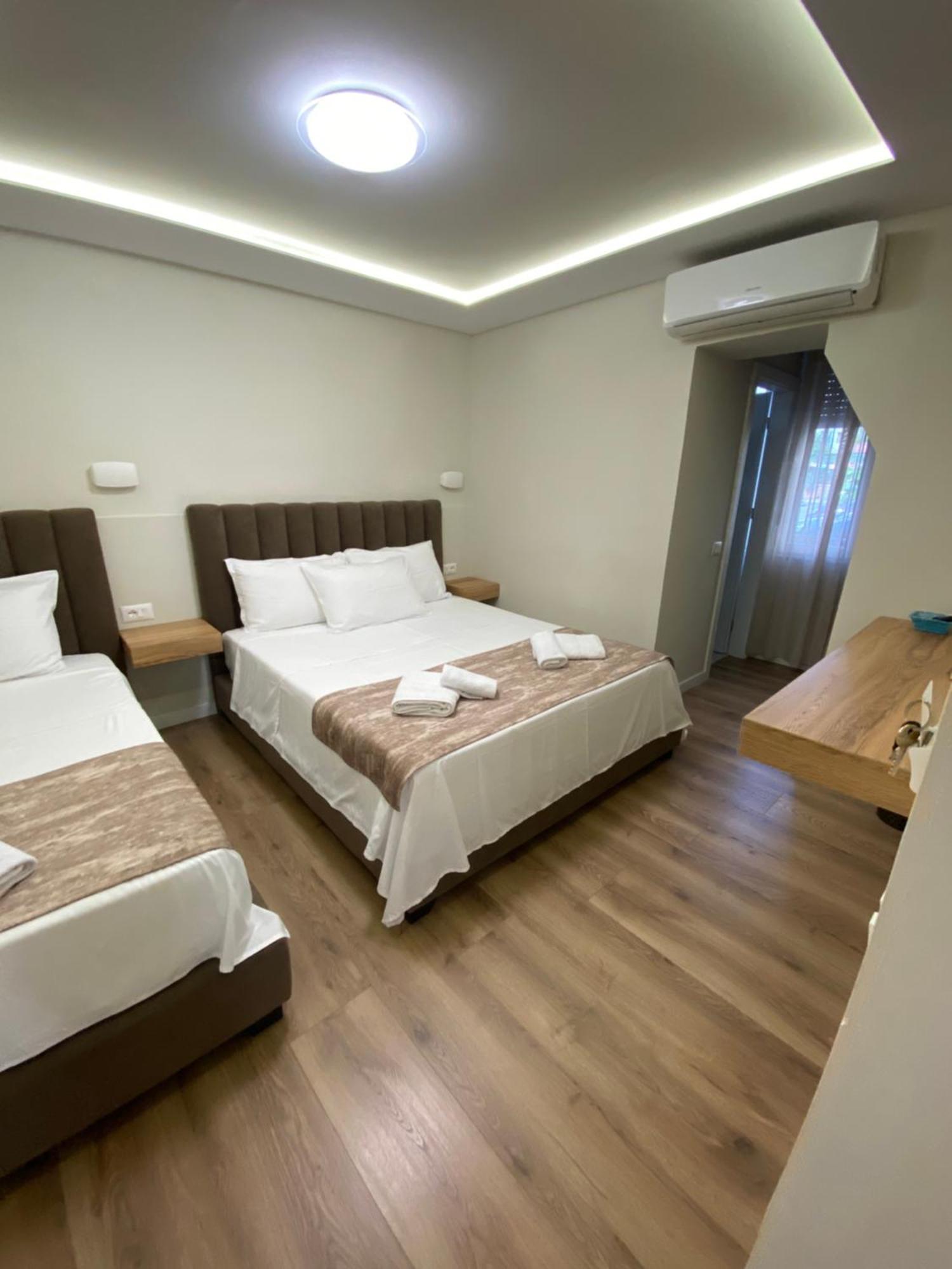 Petite Maison Hermes 3* Tirana