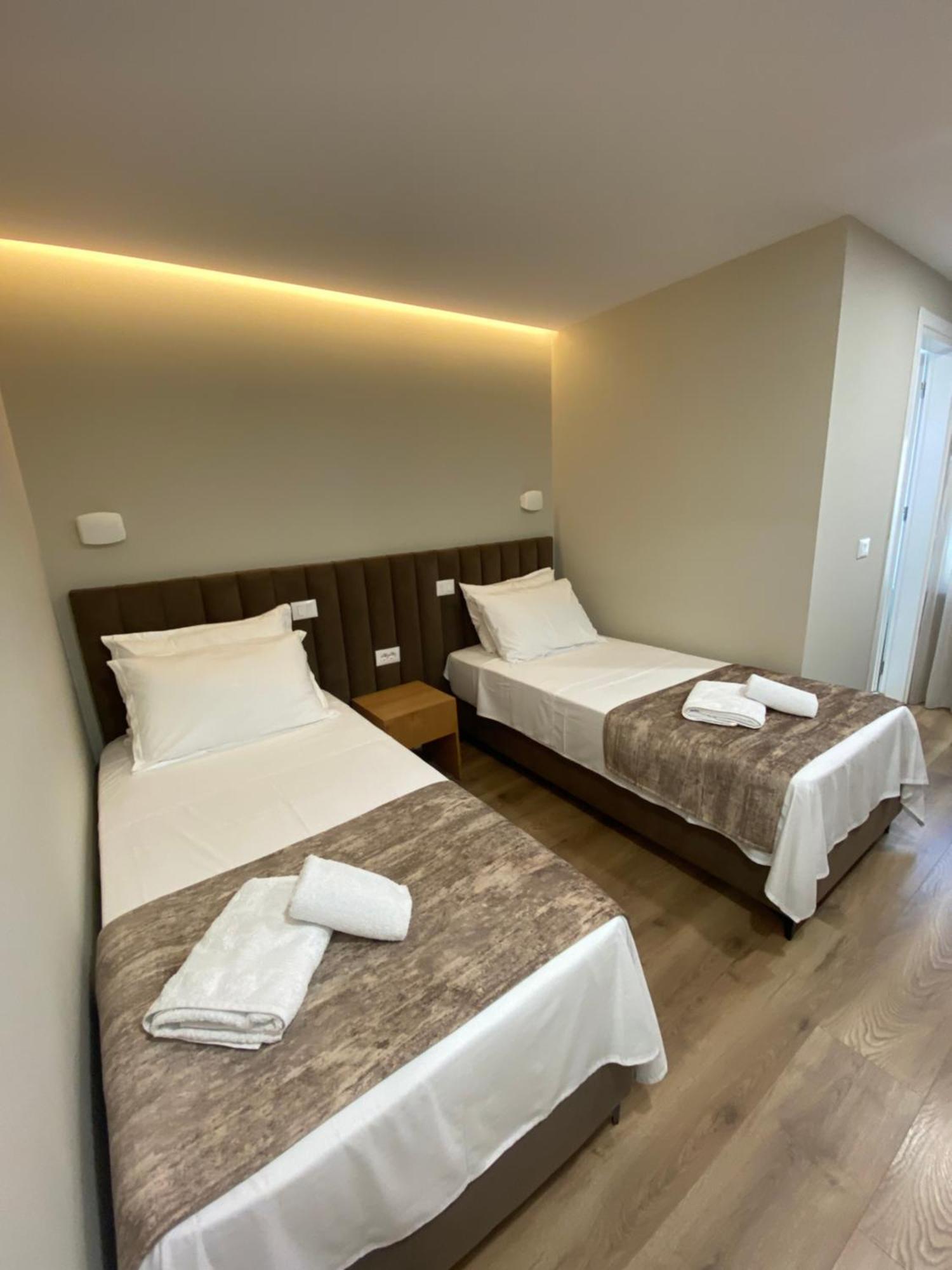 Petite Maison Hermes Tirana